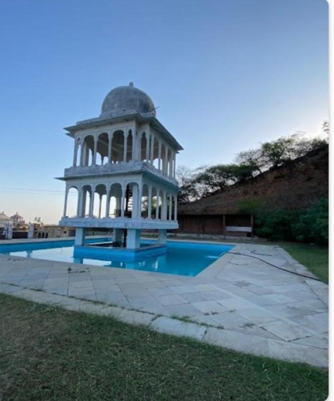 Bassi Fort Palace Chittorgarh Ngoại thất bức ảnh