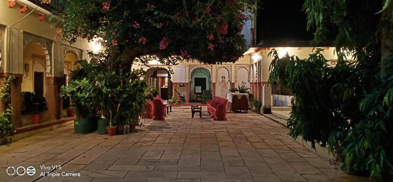 Bassi Fort Palace Chittorgarh Ngoại thất bức ảnh