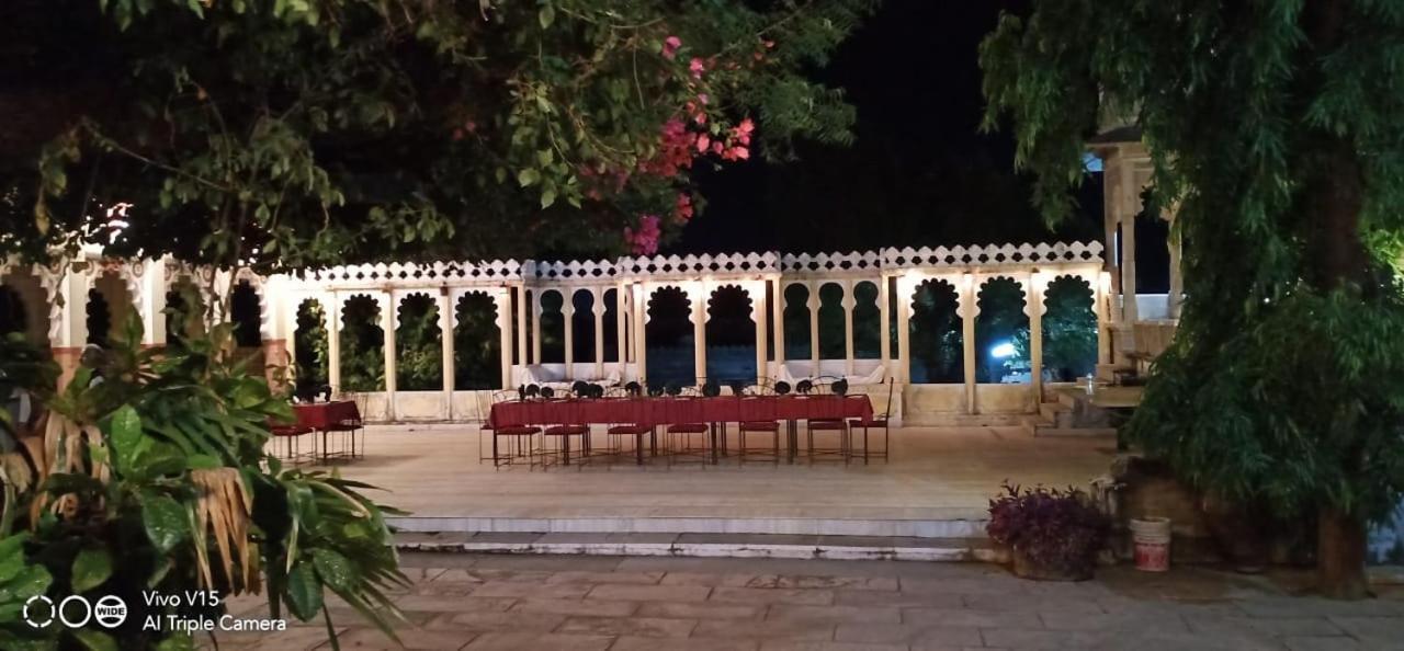 Bassi Fort Palace Chittorgarh Ngoại thất bức ảnh