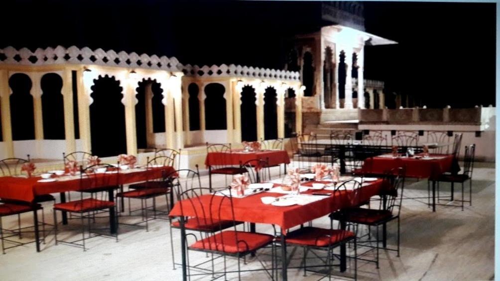 Bassi Fort Palace Chittorgarh Ngoại thất bức ảnh