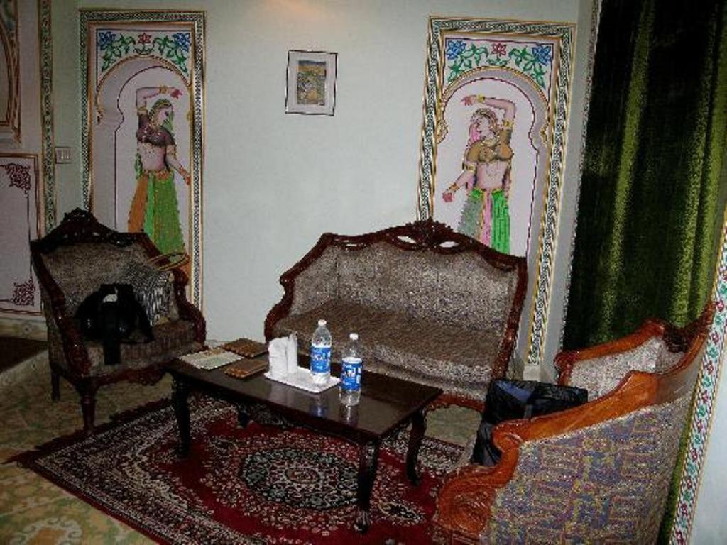 Bassi Fort Palace Chittorgarh Ngoại thất bức ảnh