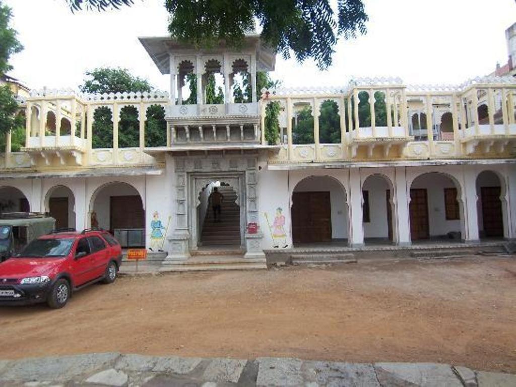 Bassi Fort Palace Chittorgarh Ngoại thất bức ảnh